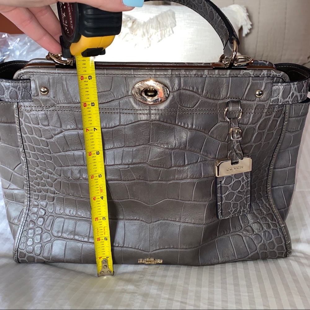 Coach Purse - Picture 4 of 5
